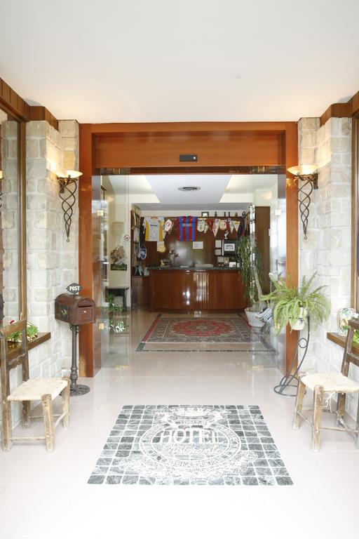 Hotel Tetto Delle Marche - Ristorante Dei Conti Cingoli Extérieur photo