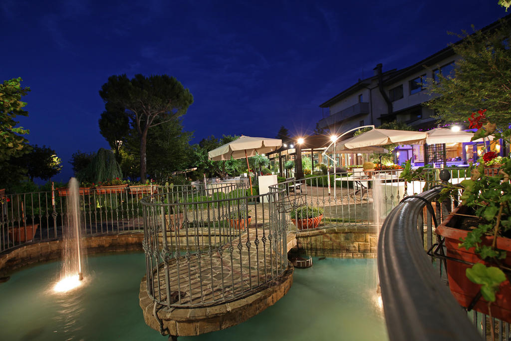 Hotel Tetto Delle Marche - Ristorante Dei Conti Cingoli Extérieur photo